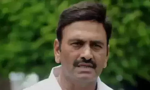 కేవలం కొట్టడం కోసమే తీసుకెళ్తారు.. నారాయణ అరెస్టుపై ఎంపీ RRR ఆందోళన