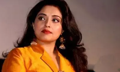 పవన్ ఖుషి హీరోయిన్ పై ఆ కేసు.. పోలీసులకు ఫోన్ కాల్ రావడంతో