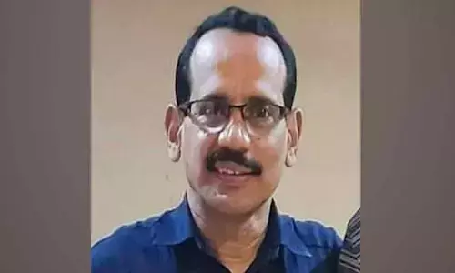 30 ఏళ్ల సర్వీసులో ఉపాధ్యాయుడి కీచక క్రీడలు.. 60 మంది విద్యార్థినులను..