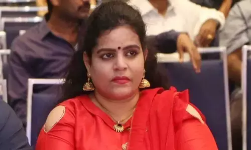 బ్రేకింగ్ : కరాటే కల్యాణి ఇంటిపై చైల్డ్ వెల్ఫేర్ అధికారుల దాడులు