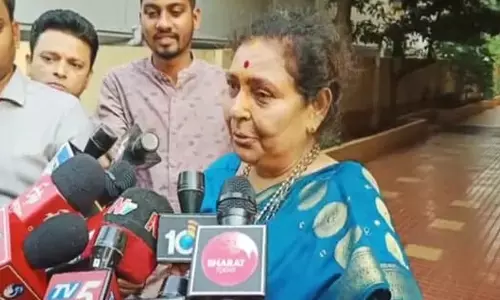 కరాటే కల్యాణి చట్టబద్ధంగానే పిల్లల్ని పెంచుకుంటోంది : తల్లి విజయలక్ష్మి