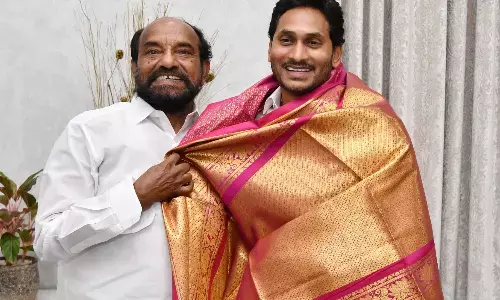 బీసీ నేత ఆర్ కృష్ణయ్యకు రాజ్యసభ సీటు.. ఆయన ప్రస్థానం ఇది !