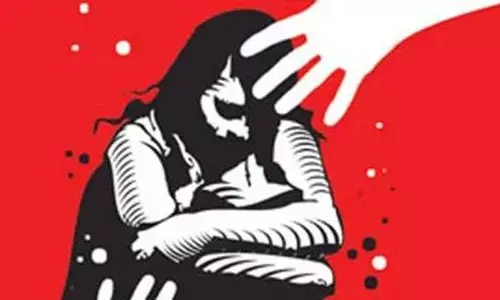 వేధిస్తున్నాడని మామను చంపేసిన కోడలు.. ప్లాన్ వేరే అంటున్న గ్రామస్థులు