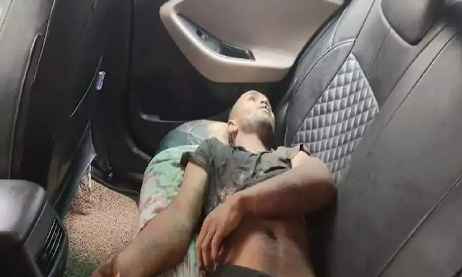 వైసీపీ ఎమ్మెల్సీ కారులో మృతదేహం.. ఎవరిదంటే