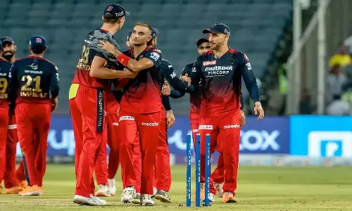 దుమ్ము రేపిన కోహ్లీ.. ఆర్సీబీ క్వాలిఫికేషన్ ముంబై చేతుల్లో..!