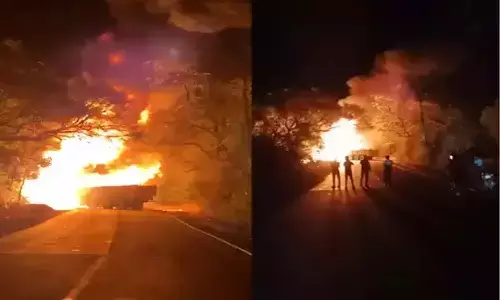 లారీని ఢీకొట్టిన డీజిల్ ట్యాంకర్.. ఎంత ఘోరం చోటు చేసుకుందంటే