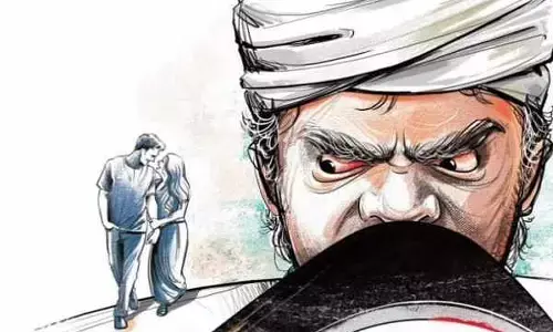 కూతురిని గొంతు కోసి చంపిన తండ్రి.. కారణం ఏమిటంటే..!