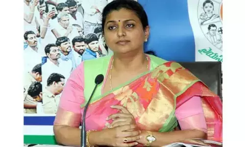 ఎన్టీఆర్ పేరు వింటేనే చంద్ర‌బాబుకు న‌చ్చ‌దు: మంత్రి రోజా