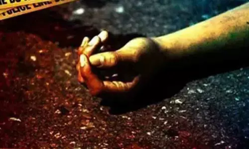 సిద్ధిపేట సబ్ ఇన్‌స్పెక్టర్ ను బలితీసుకున్న లారీ