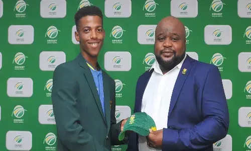 పబ్ బయట గొడవ.. ఆసుపత్రిలో క్రిటికల్ స్థితిలో క్రికెటర్