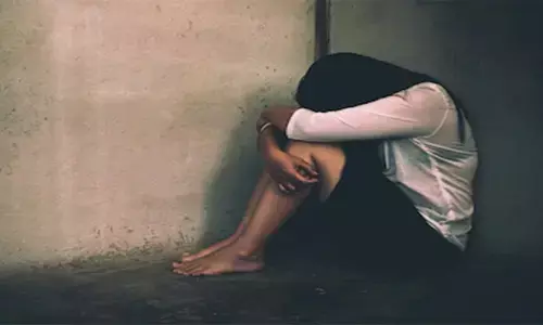 తాంత్రికుడిగా నమ్మిస్తూ బాలికపై అత్యాచారం.. బాలిక తల్లి కూడా అరెస్ట్