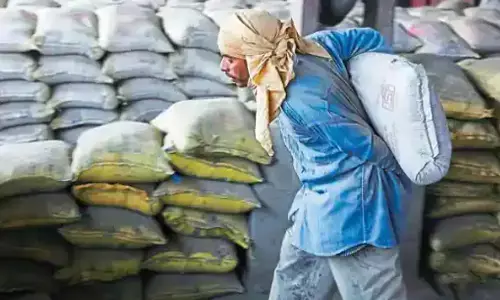 సిమెంట్ ధరలకు రెక్కలు