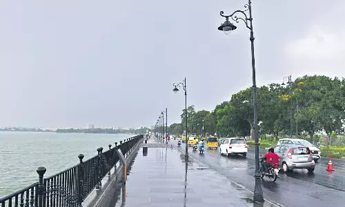 ట్యాంక్ బండ్ పై ఆంక్షలు