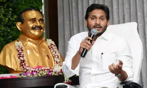 జగన్ ది మేకపోతు గాంభీర్యమేనా?