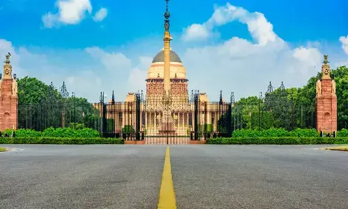 రాష్ట్రపతి అభ్యర్థి ఎవరు?