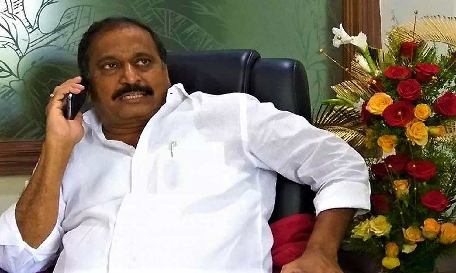 జగన్ ను నేను వీడను