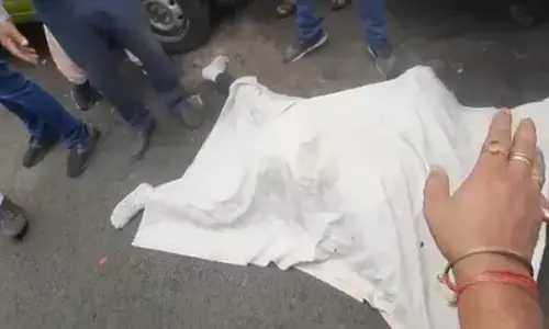 మహిళను కాల్చి.. తనను తాను కాల్చేసుకున్న పోలీసు