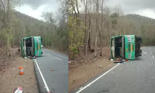 ఘోర రోడ్డు ప్రమాదం.. నలుగురి మృతి