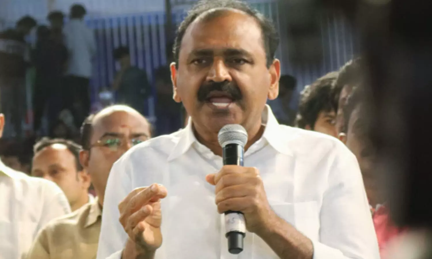 త్వరలోనే బండారం బయటపెడతాం