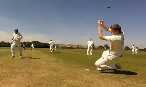 గ్రేటెస్ట్ క్యాచ్ డ్రాప్ అంటున్నారు..!