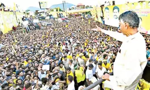 బాబు స్ట్రాటజీ మార్చారు... హోప్స్ పెరిగాయట