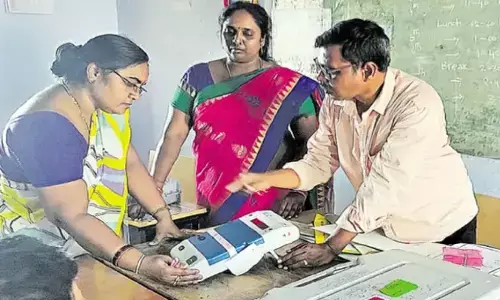 ప్రారంభమయిన ఆత్మకూరు పోలింగ్