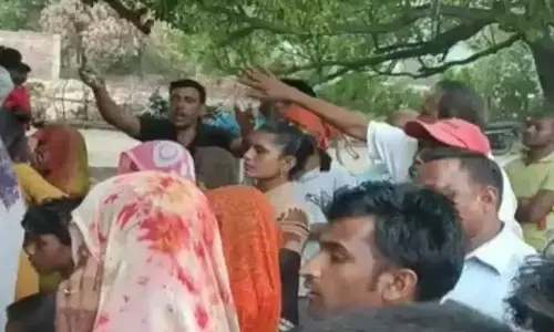 నాలుక కోసేసుకున్న యువతి.. ఎందుకంటే..!