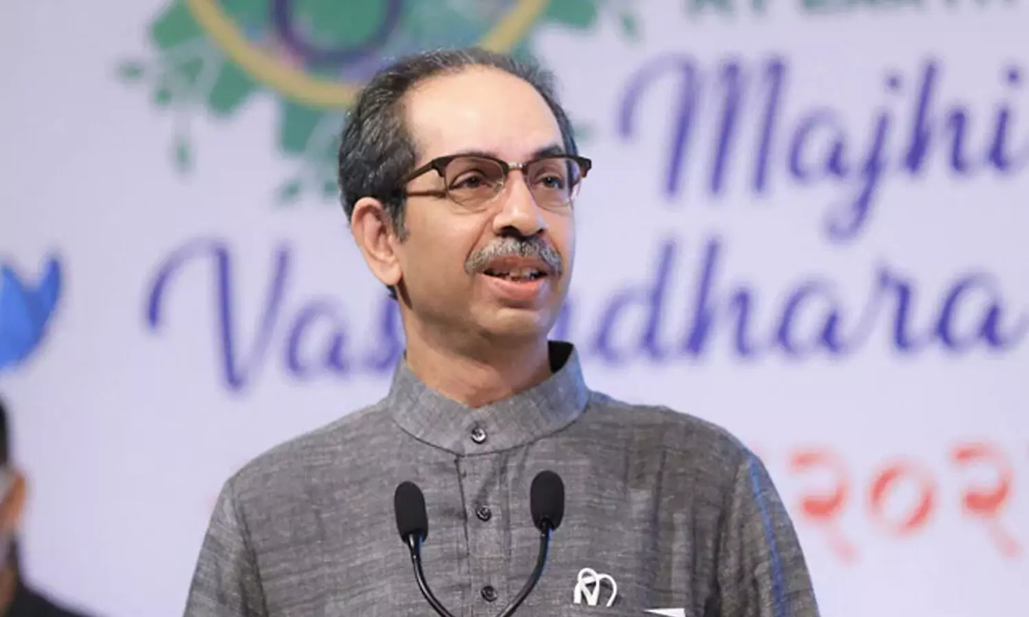 ఉద్ధవ్ కు కొత్త సమస్య.. క్యాంప్ నుంచే ఫైళ్ల క్లియరెన్స్ ఉద్ధవ్ కు కొత్త సమస్య.. క్యాంప్ నుంచే ఫైళ్ల క్లియరెన్స్