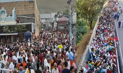 క్యూ లైన్లు భారీగా.. దర్శన సమయం