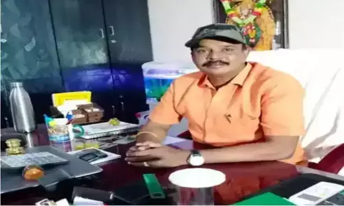 8 ఫంక్షన్ హాలులో దాచి... రెచ్చగొట్టి