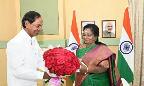 చాలా రోజుల తర్వాత... ఒకే వేదికపై