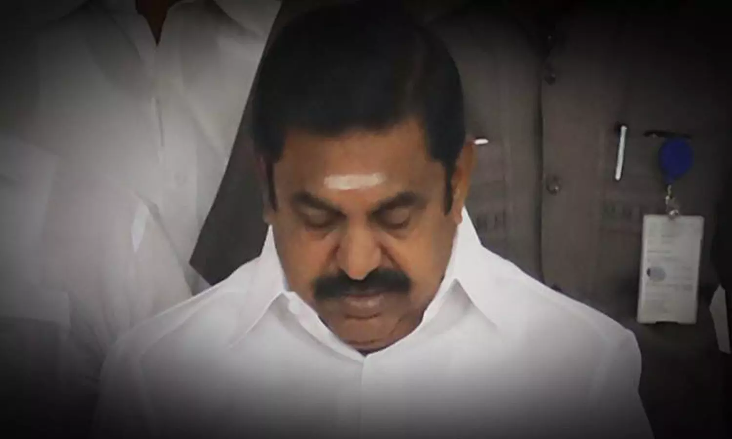 పళనిస్వామికే పగ్గాలు