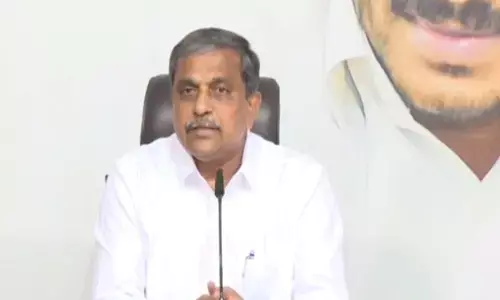 గెస్ట్ ఆర్టిస్ట్ మళ్లీ వచ్చాడే : పవన్ పై సజ్జల సెటైర్