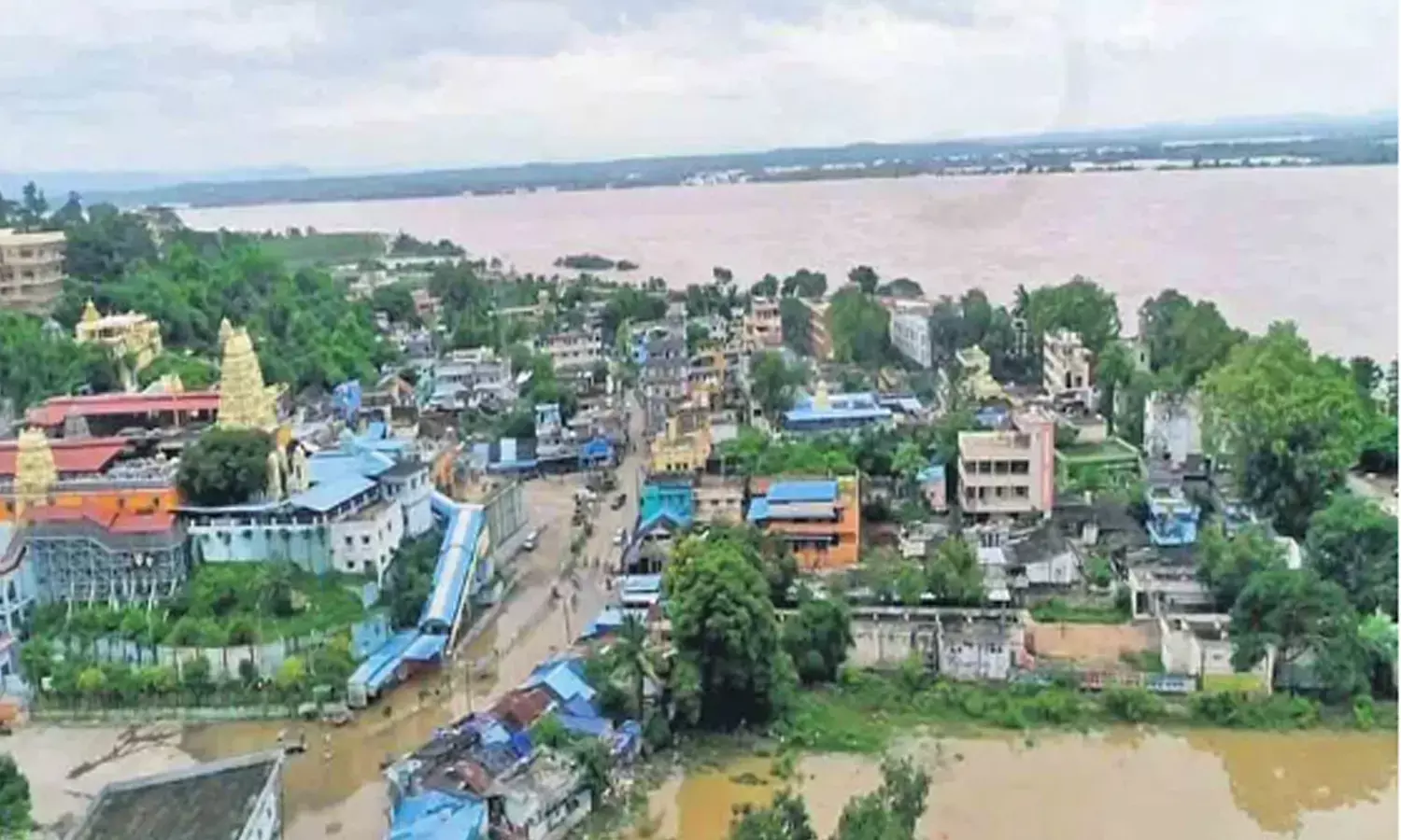 భద్రాద్రి వద్ద గోదారి భయానకం