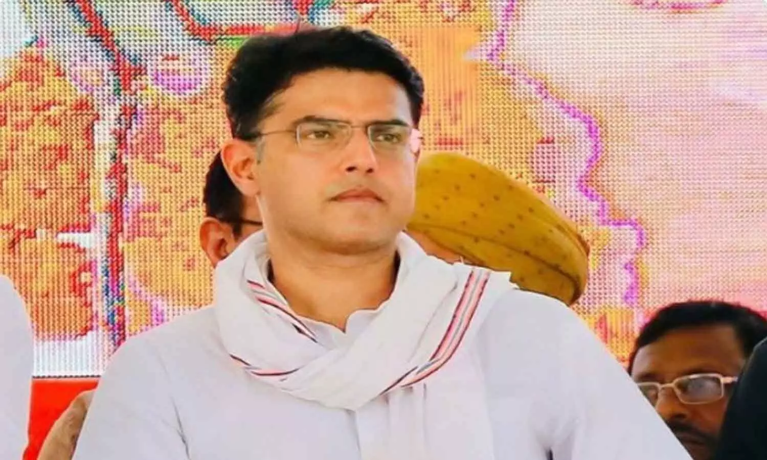 పైలెట్ కు పదవీ యోగం ఉందా?