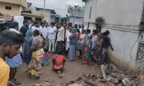 నష్టం అంచనా పరిశీలన