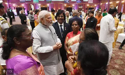 కోవింద్ వీడ్కోలు సభకు జగన్ దూరం