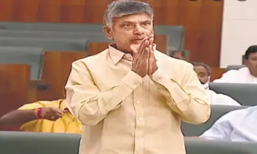 వైసీపీ సరే.. పీస్ లేకుండా ఏంటిది?