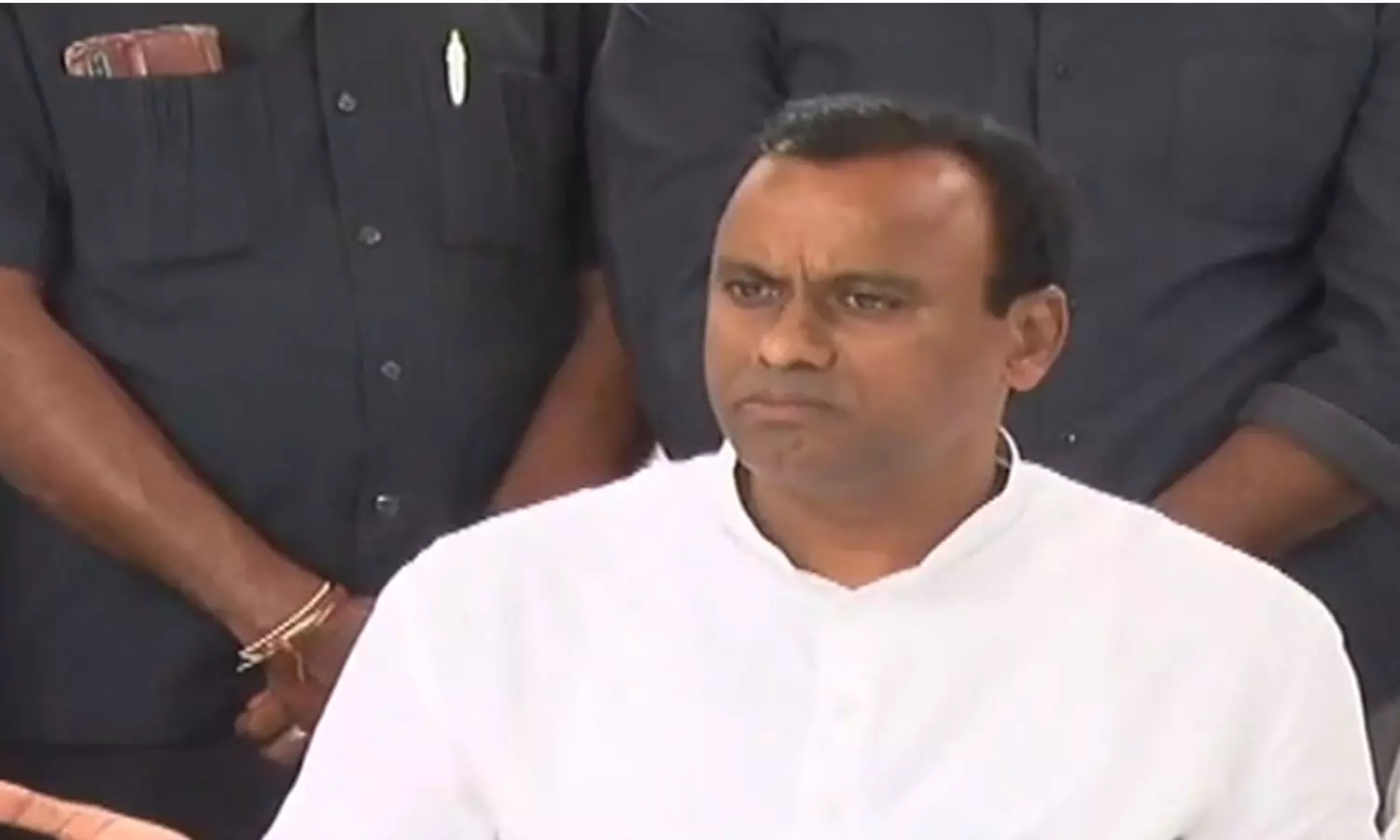 రాజీనామాకు సిద్ధం.. ఎప్పుడంటే? రాజీనామాకు సిద్ధం.. ఎప్పుడంటే?