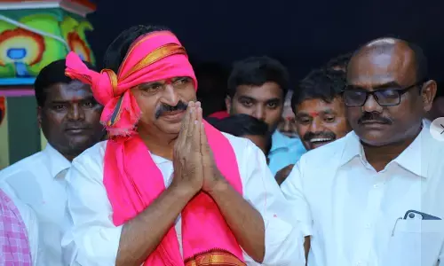 పట్టు చిక్కిందా... ప్రామిస్ వచ్చిందా?