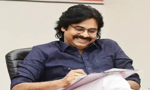 ఏపీని 25 రాష్ట్రాలు చేయండి... పవన్ ట్వీట్