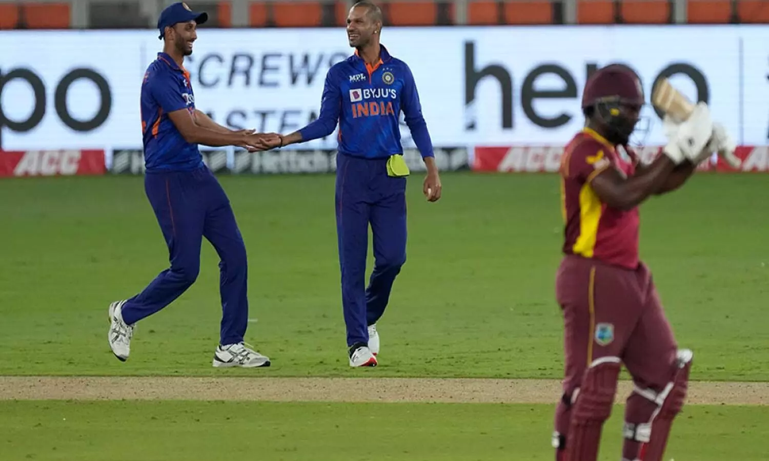 నేడు మూడు వన్డే.. ఎవరిది?