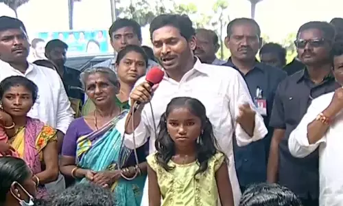 పరిహారం ఇచ్చాకే పోలవరంలో నీళ్లు నింపుతాం