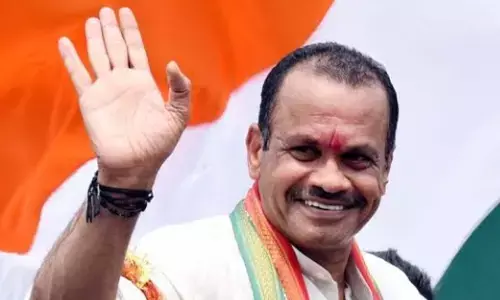 ఆ సమావేశానికి కోమటిరెడ్డి డుమ్మా