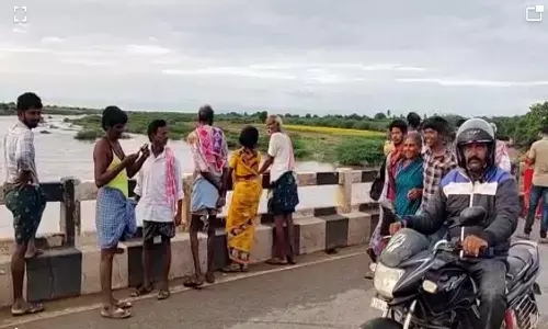 ఘోర రోడ్డు ప్రమాదం ... ఇద్దరు మహిళల మృతి