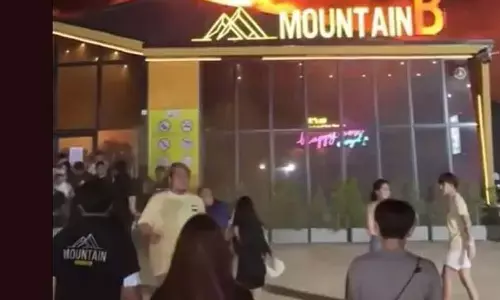 విషాదం.. 13 మంది సజీవ దహనం