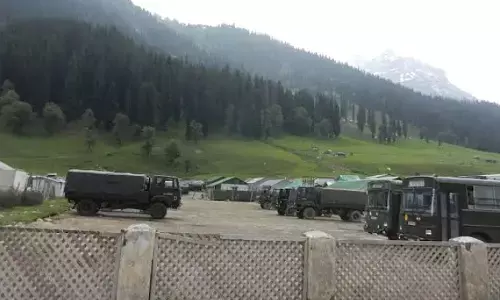 ఆత్మాహుతి దాడి.. ముగ్గురి జవాన్ల వీరమరణం