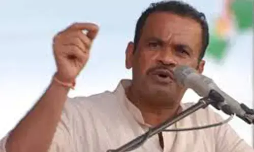 హైదరాబాద్ చేరుకున్న కోమటిరెడ్డి