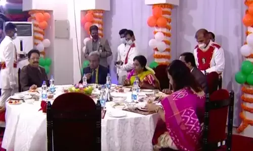 ఎట్ హోం కు కేసీఆర్ దూరం