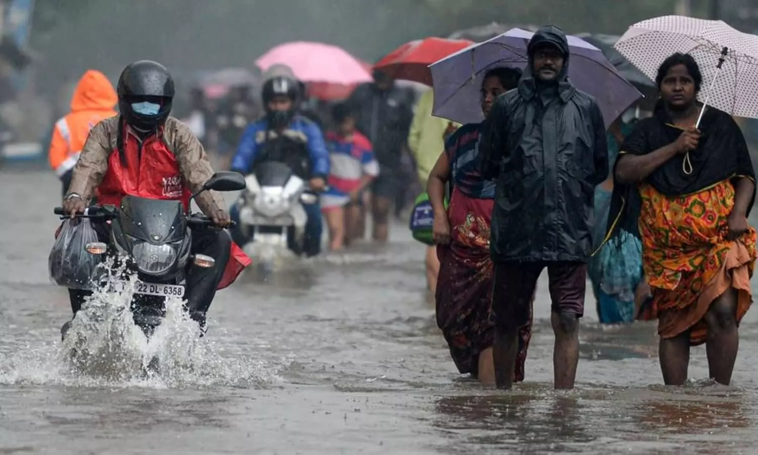 మరో అల్పపీడనం.. నాలుగు రోజులు భారీ వర్షాలు ?